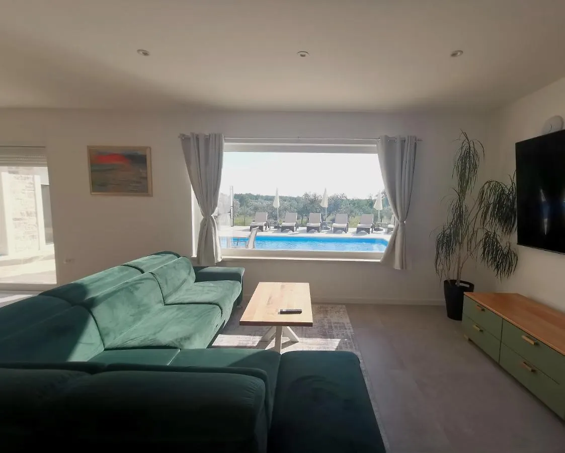 Villa Mare E Monti With Heated Pool Umag