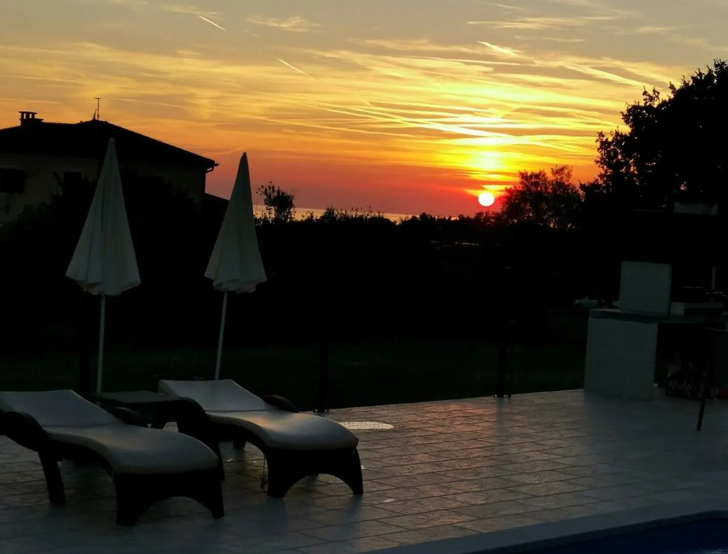Villa Mare E Monti With Heated Pool Umag